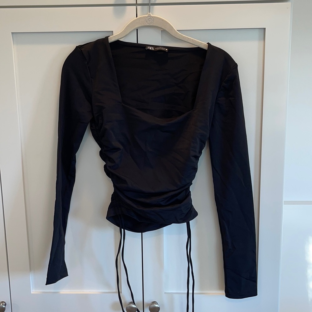 Silk Long sleeve side scrunch top